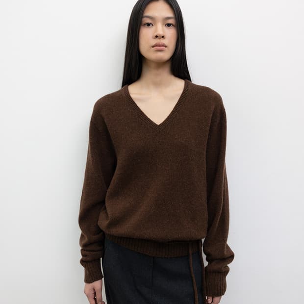 le17septembre 르917 알파카 홀가먼트 브이넥 풀오버