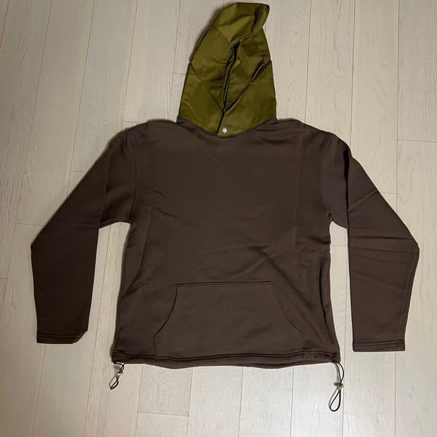 Kangjungseok 강정석 브로큰 엄브렐라 후드 브라운