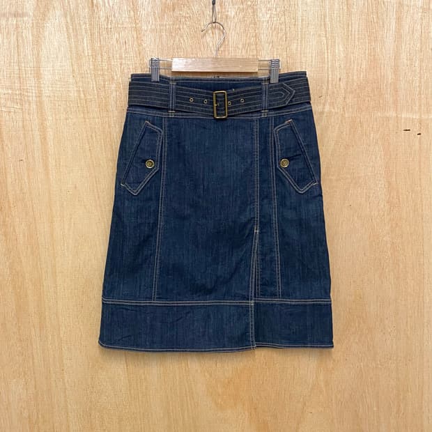 BURBERRY belted denim skirt