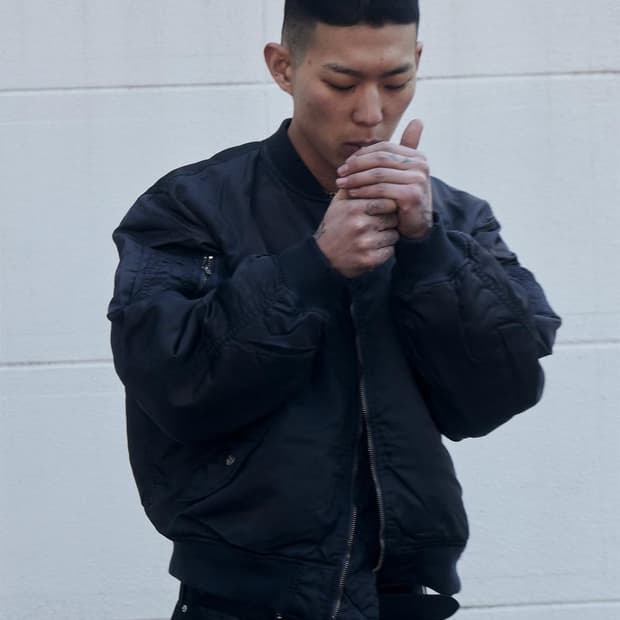 Far archive bomber black 