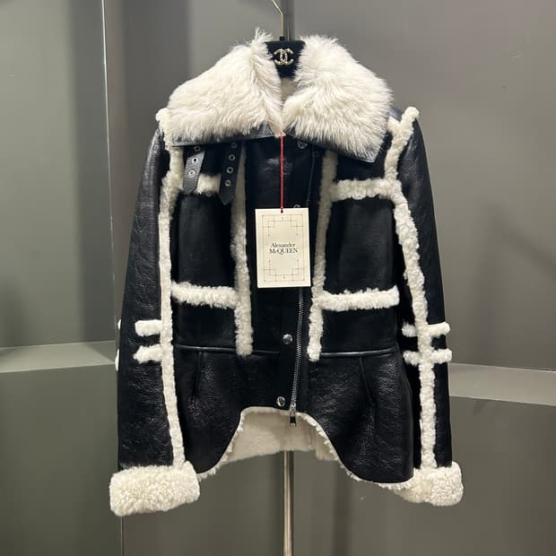 알렉산더 맥퀸 퍼 무스탕 자켓