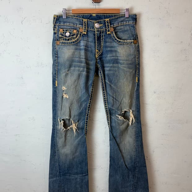 트루릴리전 빈티지 디스트레드 부츠컷 데님팬츠