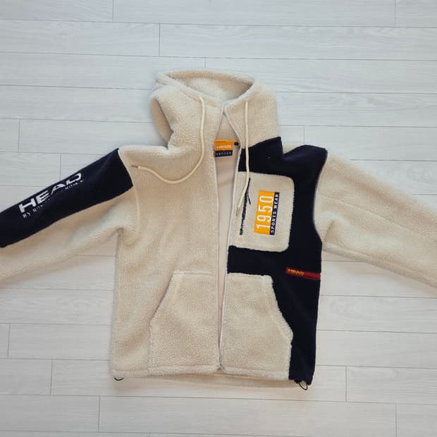 헤드 바이 로맨틱크라운 양털 후리스 점퍼 아이보리