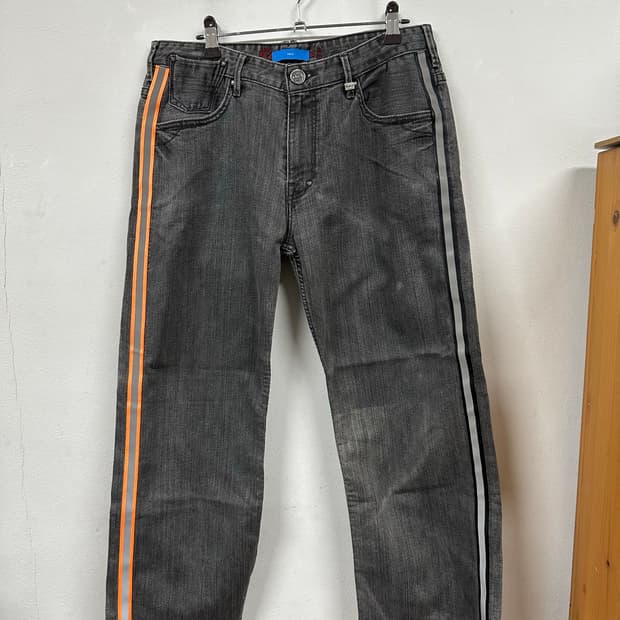 Levi’s Redloop 셀비지 데님팬츠