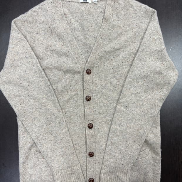 유니클로 브라운 버튼 가디건