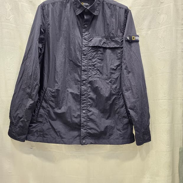 내셔널지오그래픽 블랙 셔츠형 바람막이 자켓 2XL(110)