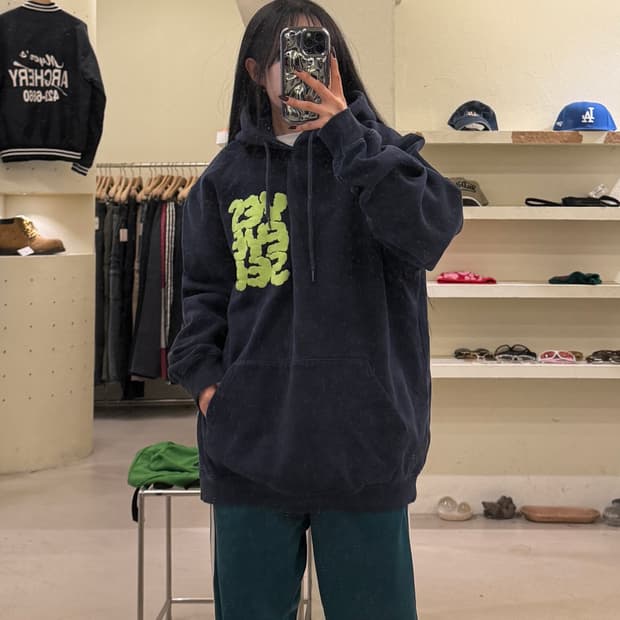 예스아이씨 그래픽 로고 후드 네이비 U1143