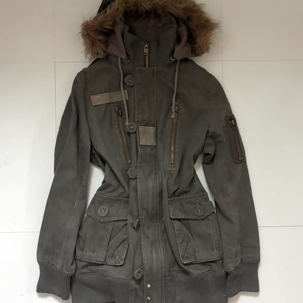 • Khaki High-Neck Fur Hooded Bomber Jack