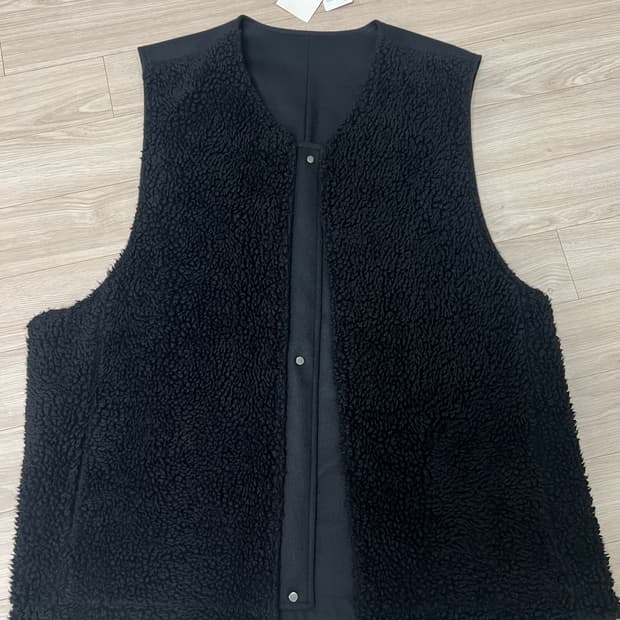 슈타인 stein / 울 보아 리버시블 베스트 / M