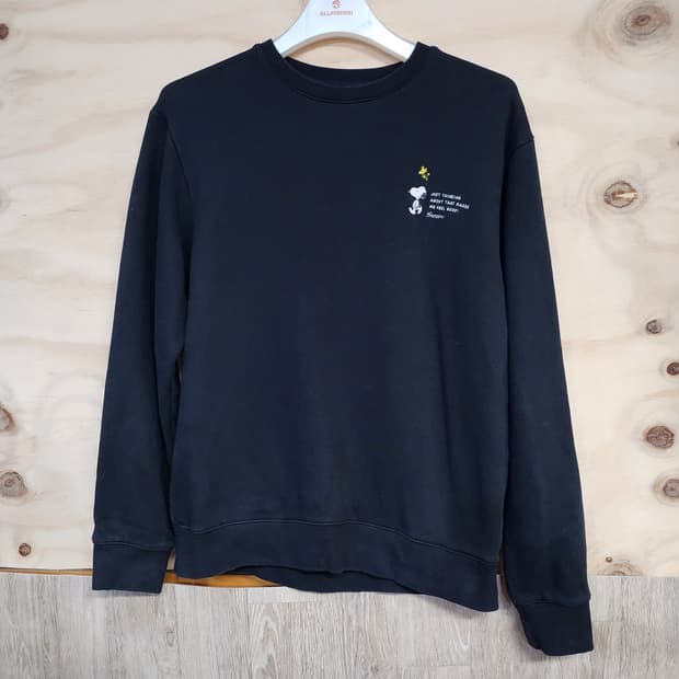 81) 스누피 자수 맨투맨 티셔츠