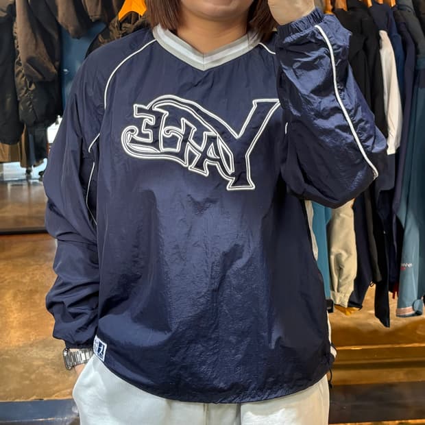 예일 네이비 웜업