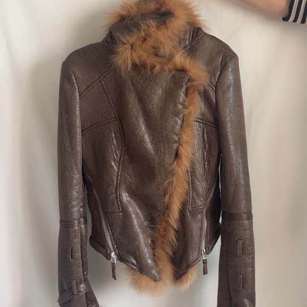 Slim fur trimming jacket