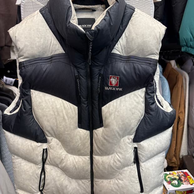 블랙야크 패딩 조끼 블랙/화이트