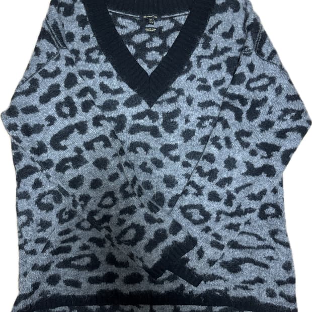 마시모두띠 레오파드 패턴 브이넥 니트