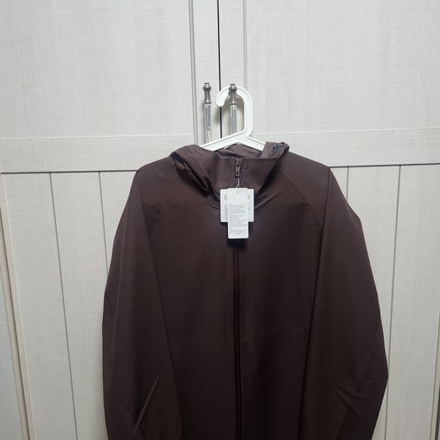 유니클로 블록테크파카 다크브라운 L사이즈(새상품)