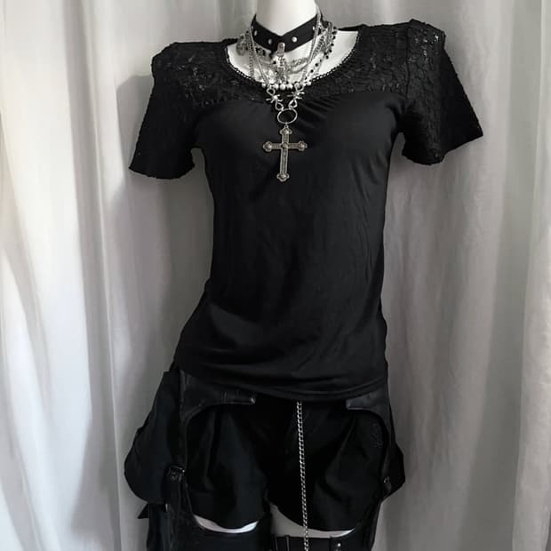 Axes femme 펄 비즈 시스루 공겜여주 탑