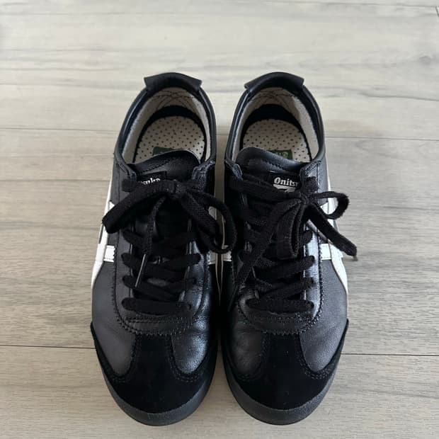 오니츠카 타이거 화이트 블랙