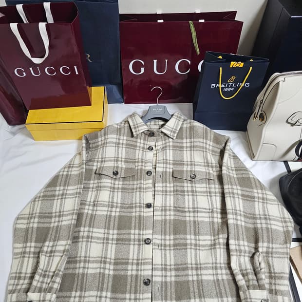 아미 체크셔츠자켓 팝니다