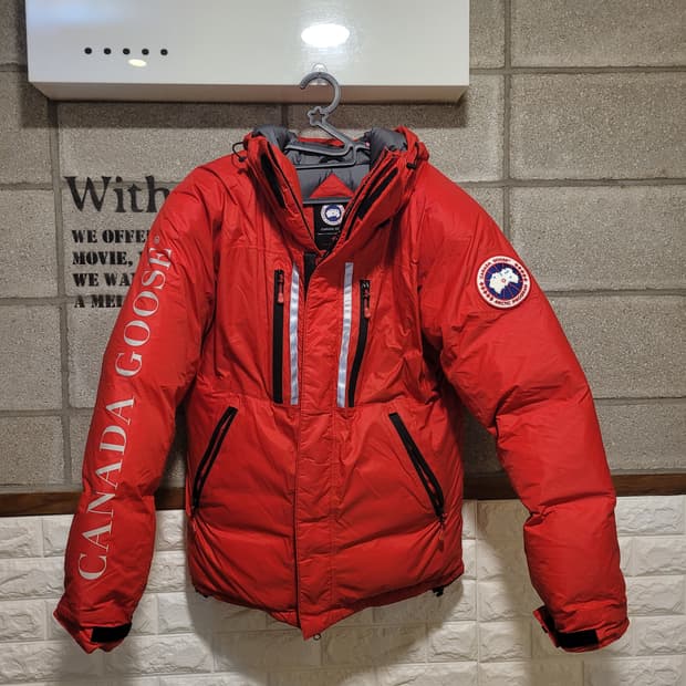 캐나다구스 스크레슬렛 패딩 S