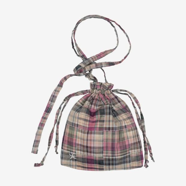 더콜디스모먼트 TCM 빈티지 체크 파우치 백 (보라)