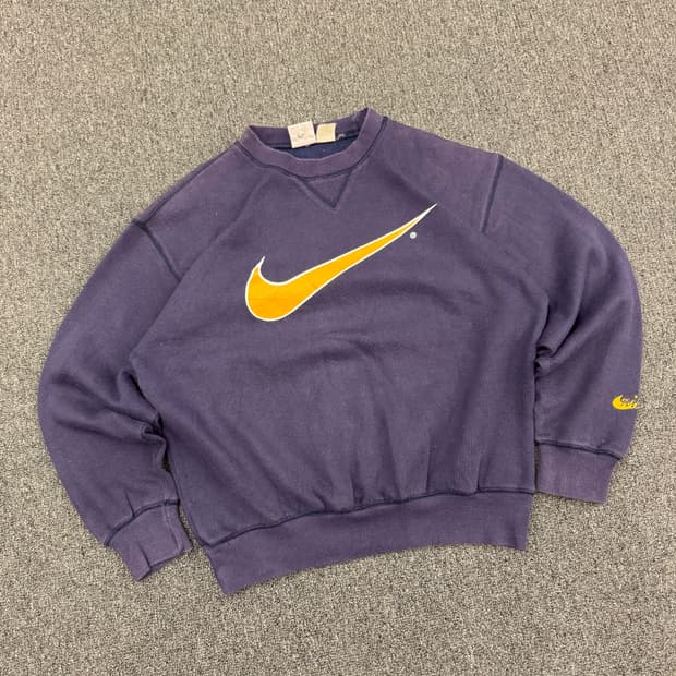 S)90’나이키 빈티지 실버탭 스우시 프린팅 네이비 스웻 셔츠