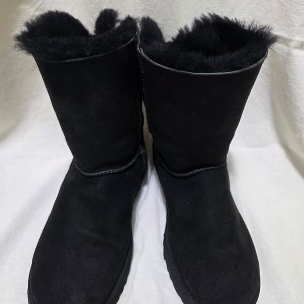 미국 어그 베일리 보우 블랙 7(240) / 보관만 한 새제품