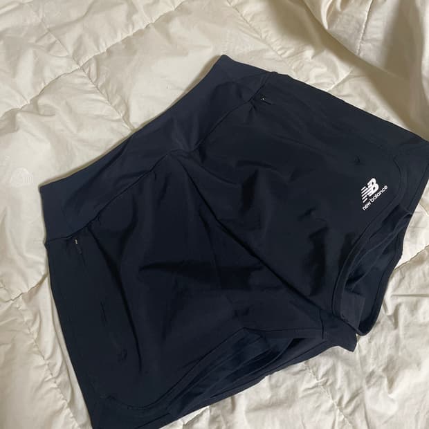 뉴발란스 여성 블랙 러닝 쇼츠 70(S)