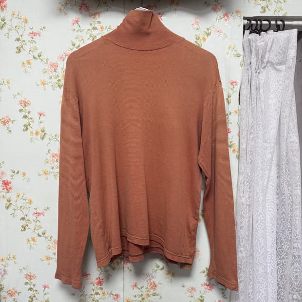 오렌지 스트라이프 목폴라