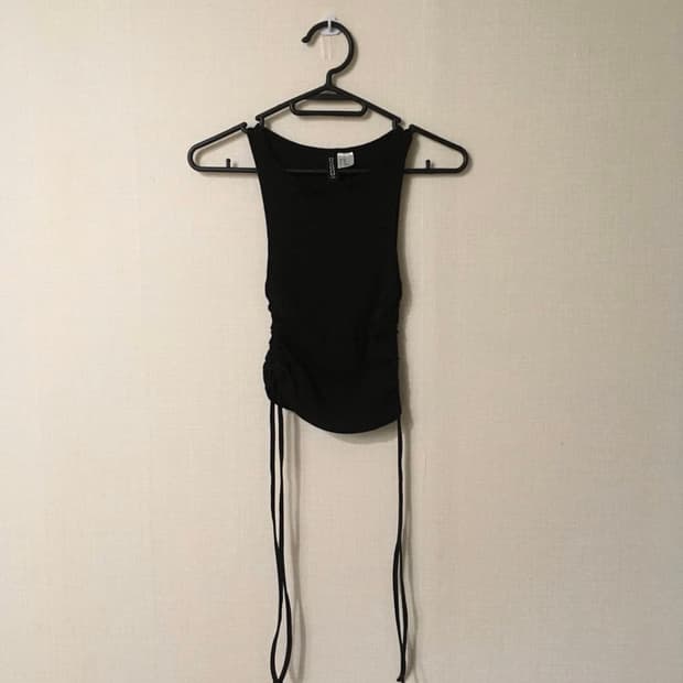 shirring point black sleeveless
