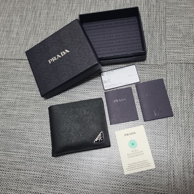 프라다 사피아노 반지갑 남성반지갑 2MO738