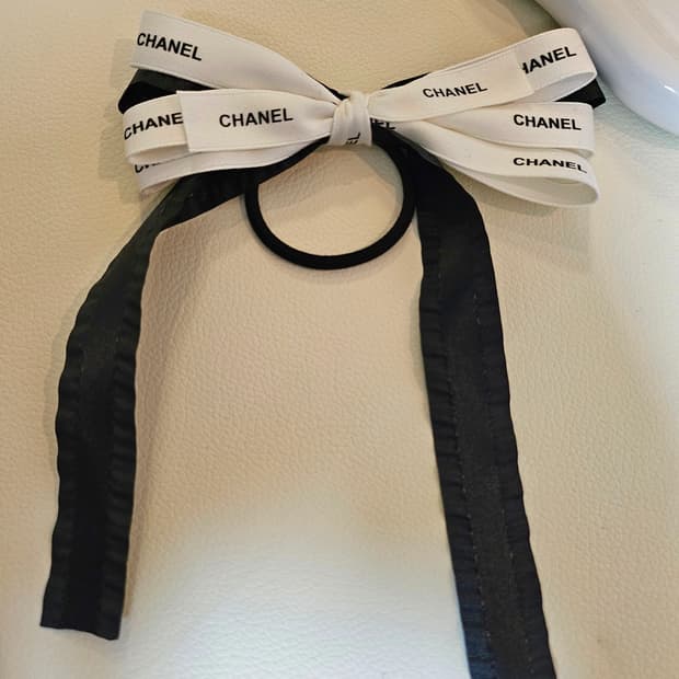 샤넬 업사이클링 머리끈