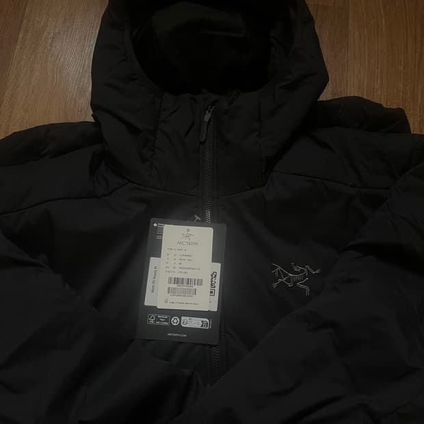 아크테릭스 아톰 sv 후디 M사이즈