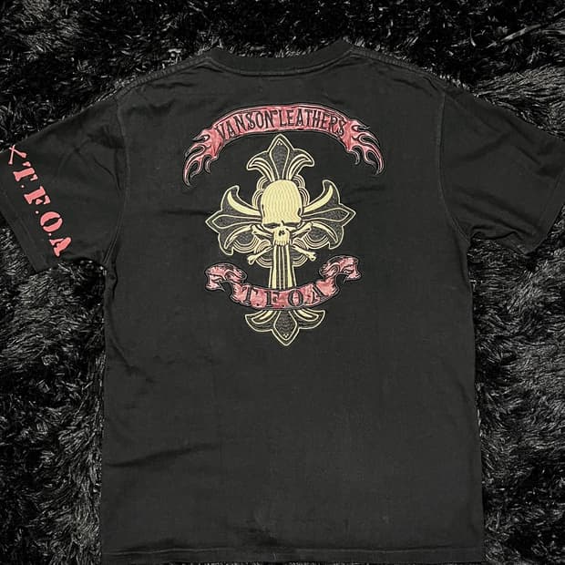 vanson T.F.O.A 무장전선 크로스 스컬 자수 반팔