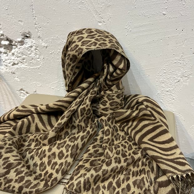 arw JPN 믹스 레오파드 숄 머플러 