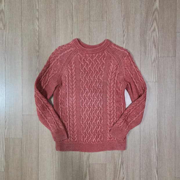 뷰티앤유스 코랄 리넨 피셔맨 니트