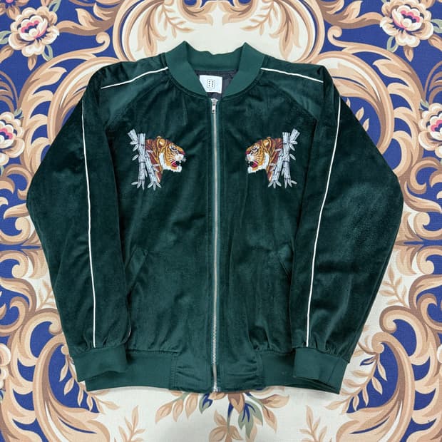 (L)DICE 타이거 퀼팅스카잔 자켓(다크그린)