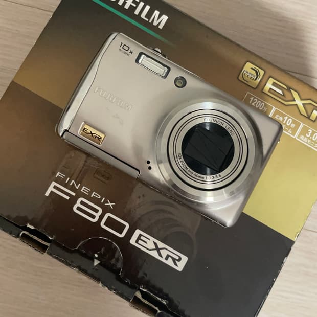후지필름 파인픽스 f80exr