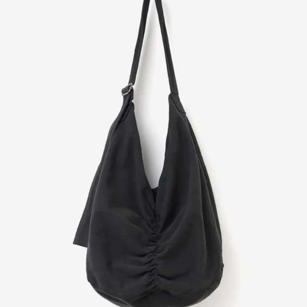 밀로아카이브 데님 로우 셔링백 구합니다