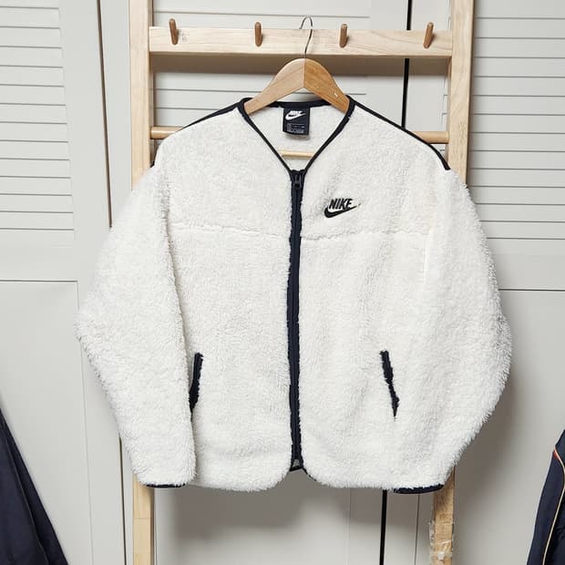 나이키 화이트 후리스 플러스 자켓 여성용