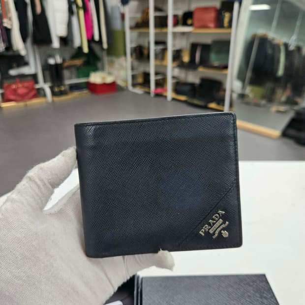 [정품] 프라다 사피아노 반지갑