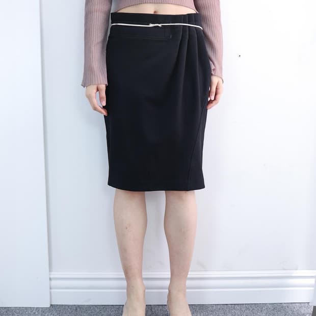 울리카상투스 Curtain Midi Skirt