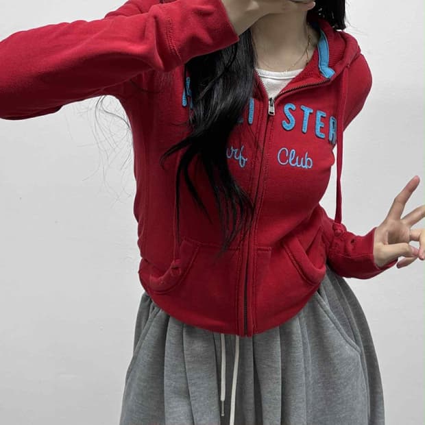 홀리스터 y2k 여리핏 걸즈 레드 후드집업 희귀져지(S)