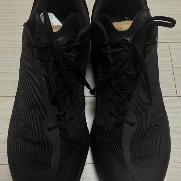 파프 온 클라우드벤쳐 피크 올 블랙 265