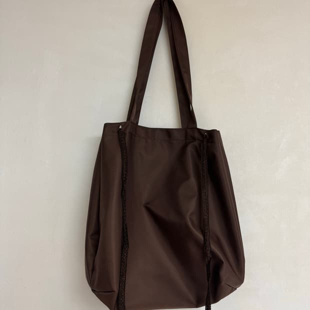 Aieul hahouse 브라운 숄더백