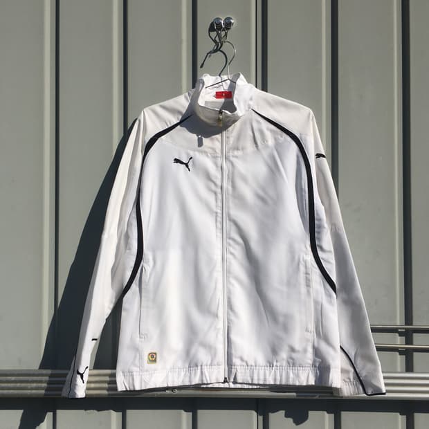 푸마 마하 바람막이