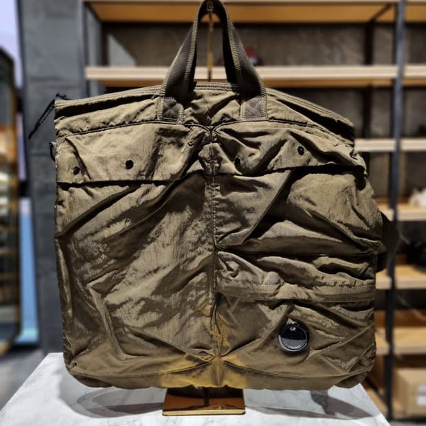 cp컴퍼니 나일론 토트백 새상품