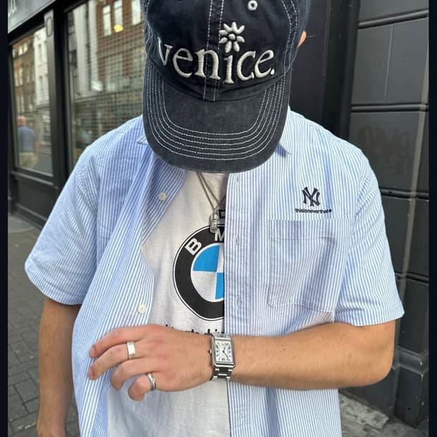 [크롭] 디스이즈네버뎃 양키스 콜라보 셔츠 EU M