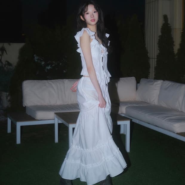 뉴얼린 퓨어 레이스 프릴 롱스커트 (화이트)