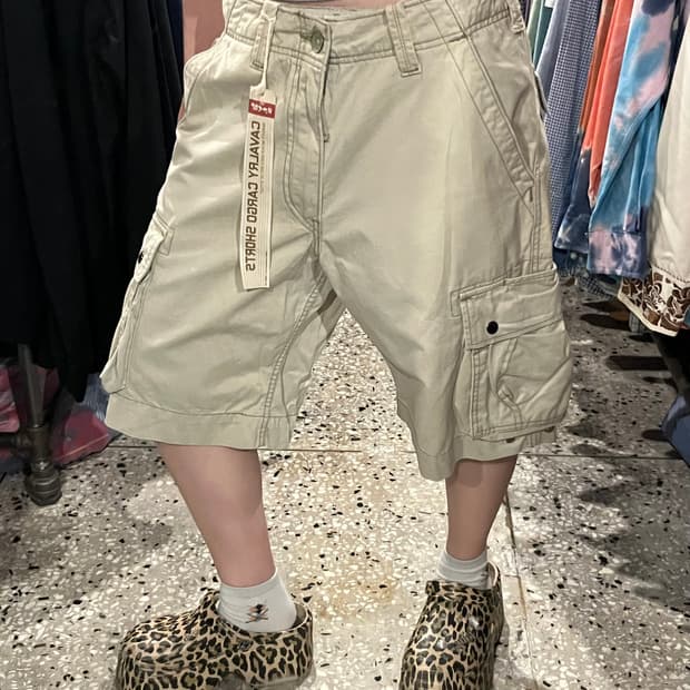 Levi's 리바이스 하프 카고 팬츠