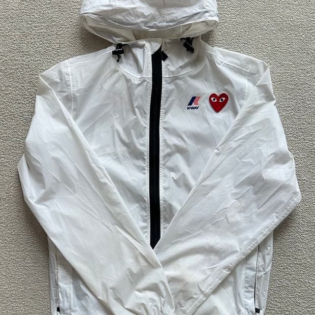 꼼데가르송 까웨 바람막이